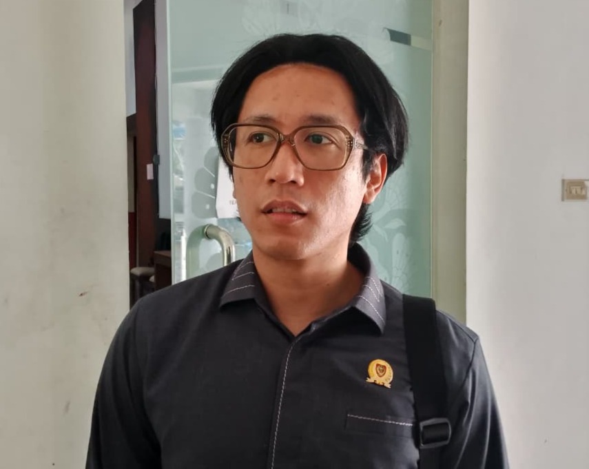 Antrean di SPBU Disorot, Okki Maulana Minta Informasi Pasokan BBM Dibuka ke Publik